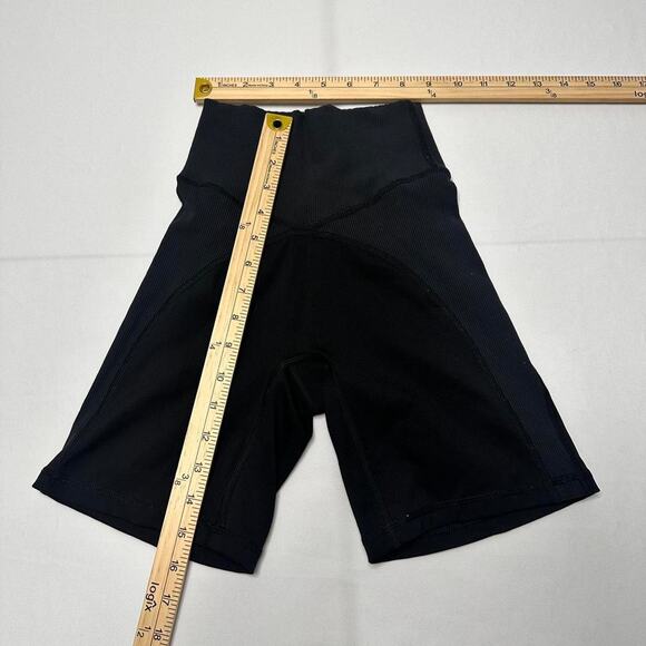 Offline By Aerie Size Small Black Contour Active Shorts Super Flattering & Comfy - Picture 4 of 4